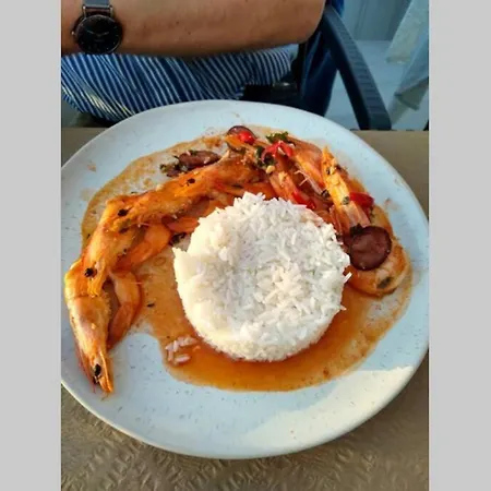 Gino's House Nazaré